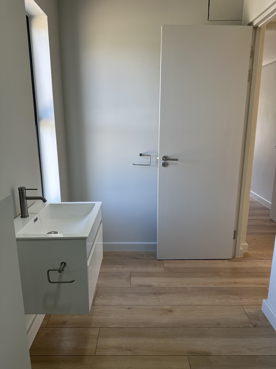 3 Bedroom Property for Sale in Lemoenkloof Western Cape